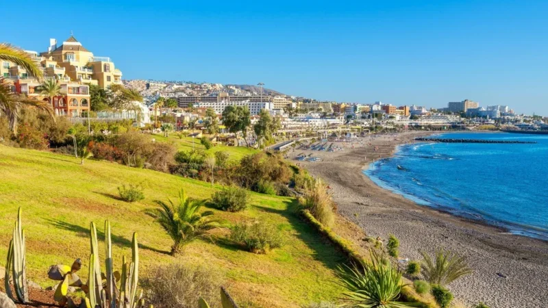 Razkošni čar Costa Adeje: celovit vodnik