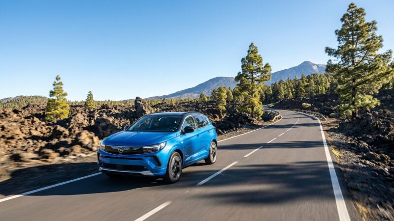 Opel Grandland Hybrid na Tenerife: preizkus vožnje