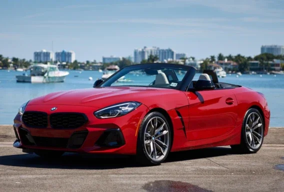 BMW Z4 sDrive30i (Samodejni, 3.0 L, 2 sedeža)