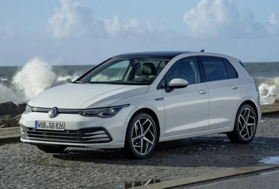 Volkswagen Golf (Ročni, 1.4 L, 5 sedežev)