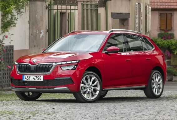 Skoda Kamiq (Ročni, 1.5 L, 5 sedežev)